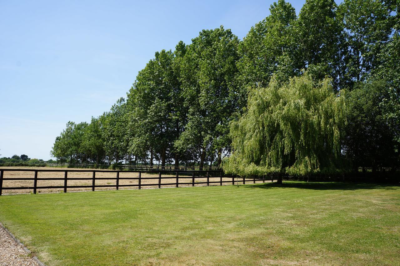 The Olde Barn Bed and Breakfast Lymington Buitenkant foto